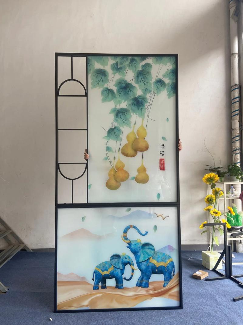 选购玻璃制品加工的服务指南